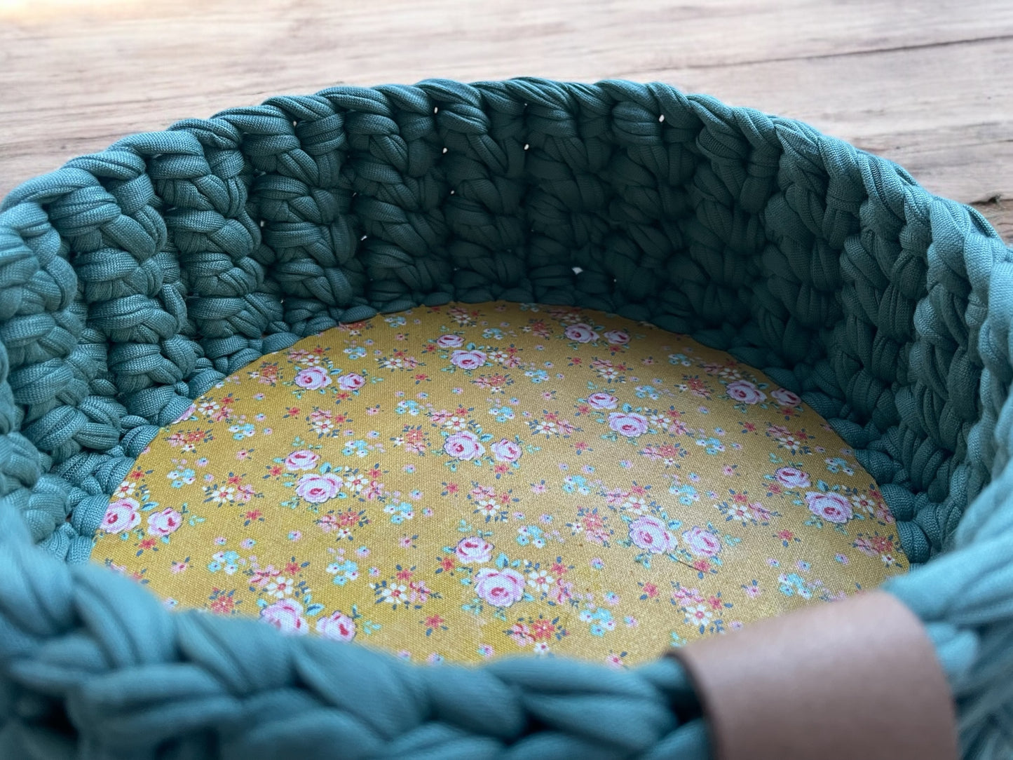 Crochet Basket - Round (M) - Liberty base